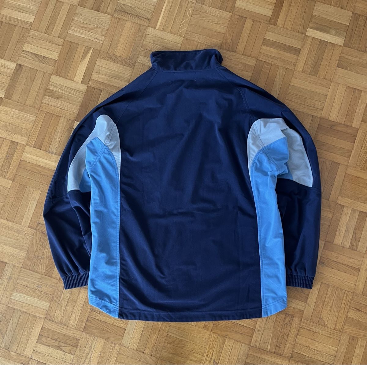 Kappa Giacche: Vintage Kappa Jacke – Usato da Zürich venduto da ize_rn9v 1