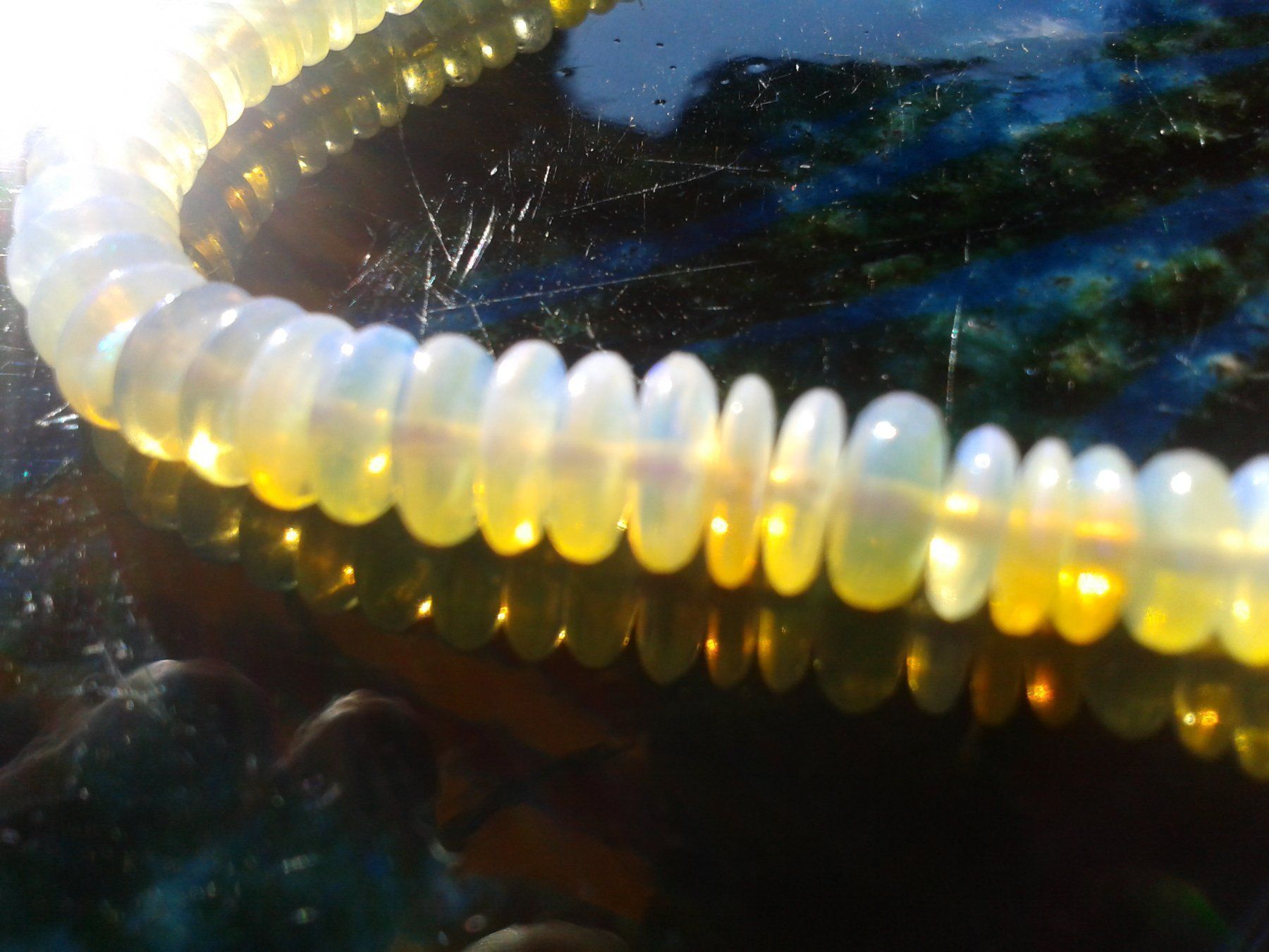 Ketten: EDELOPALKETTE in Linsenform Australien – Neu (gemäss Beschreibung) aus Camorino von Campellino