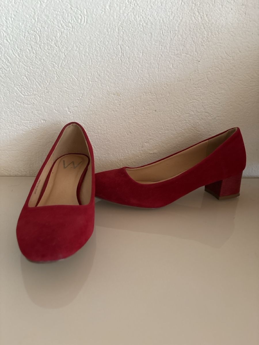 Scarpe da donna: Rote Pumps Gr 5 – Usato da Erschmatt venduto da Gragetsch