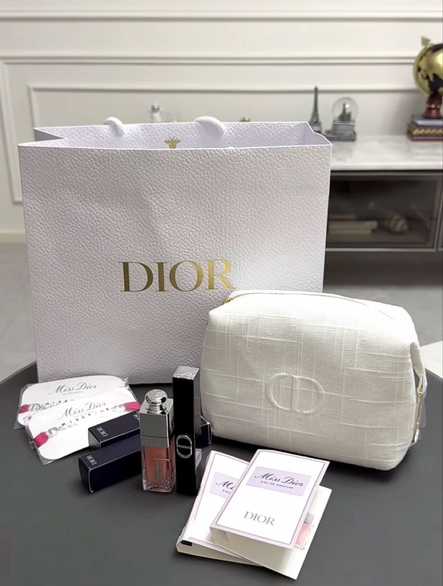Dior Borse da donna: Dior Cosmetic Bag only  – Nuovo e nell'imballaggio originale da Chur venduto da Madeys 3