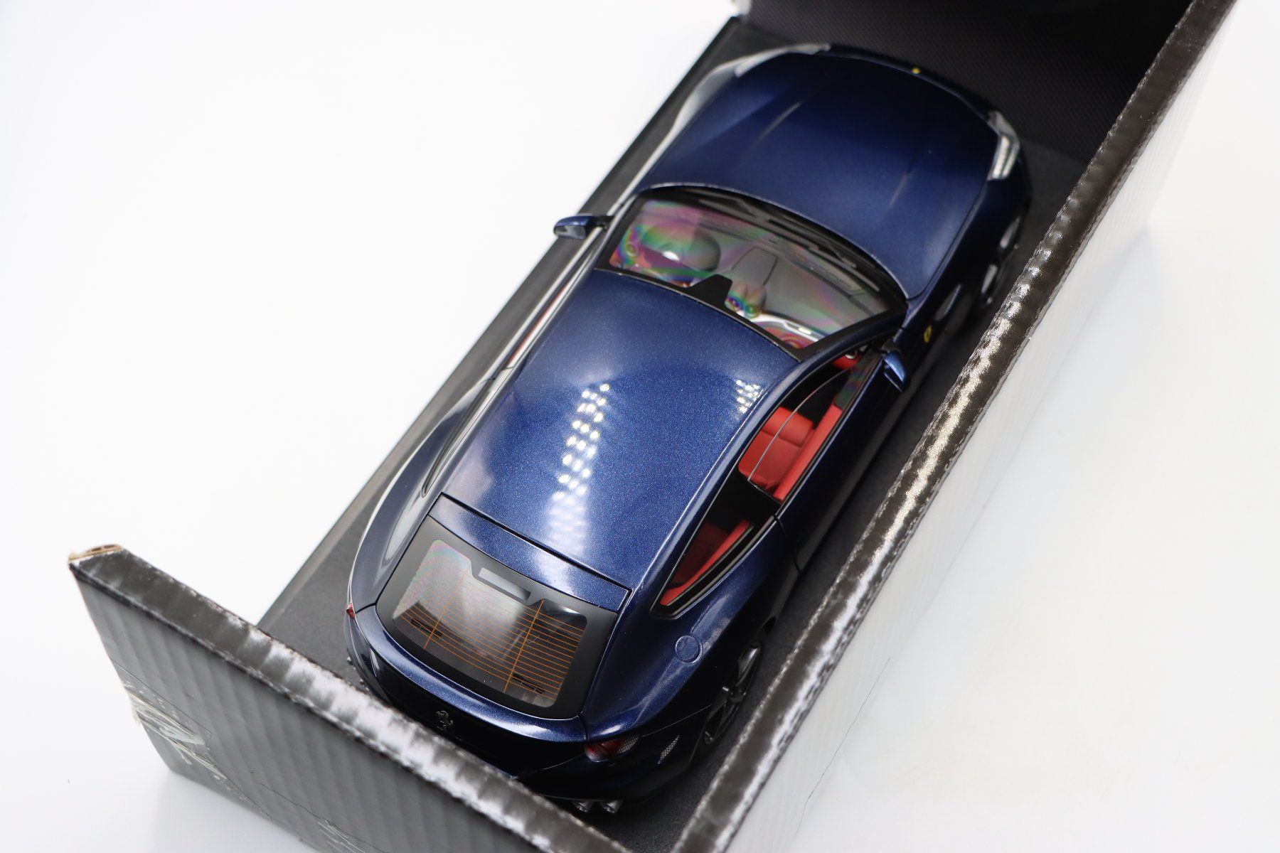Ferrari Modellautos: Ferrari FF 2011 1:18 Hot Wheels Elite – Gebraucht aus Bühl b.Aarberg von modelldiecast 4