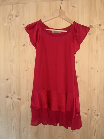 Rotes Oberteil