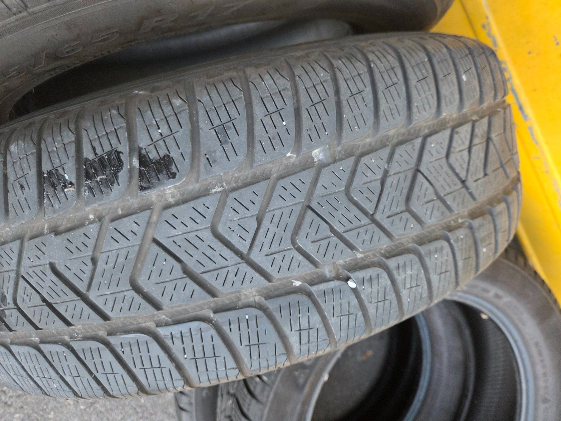 Pneumatici & Ruote complete: 225 / 65 R 17 – Usato da Fischbach-Göslikon venduto da 5620BremgartenAG 2