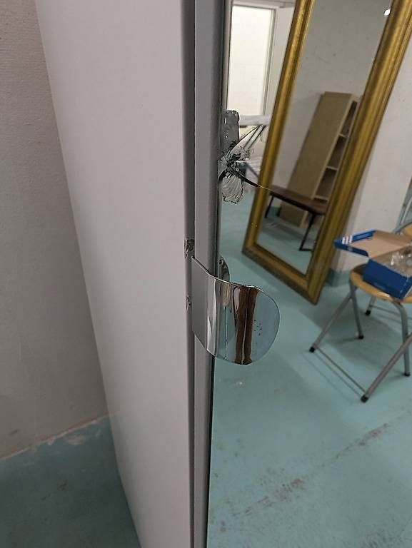 Schränke: Spiegelschrank – Gebraucht aus Neuhausen von Mhmh 3
