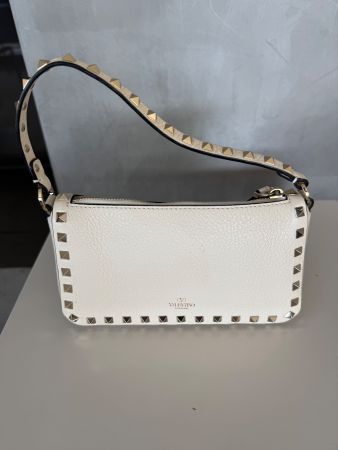 VALENTINO GARAVANI Small Leather Rockstud Shoulder Bag