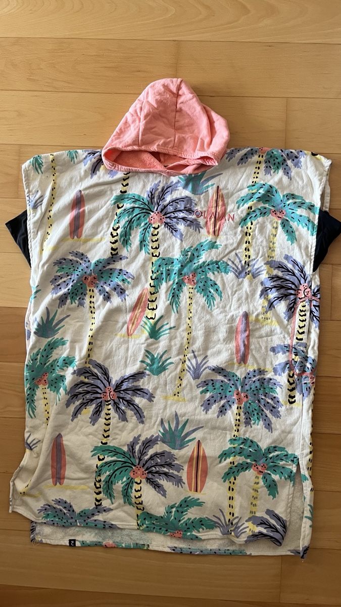 Decathlon Bademäntel: Poncho Handtuch Kinder Grösse 9-12 – Gebraucht aus Geneve von maremonte