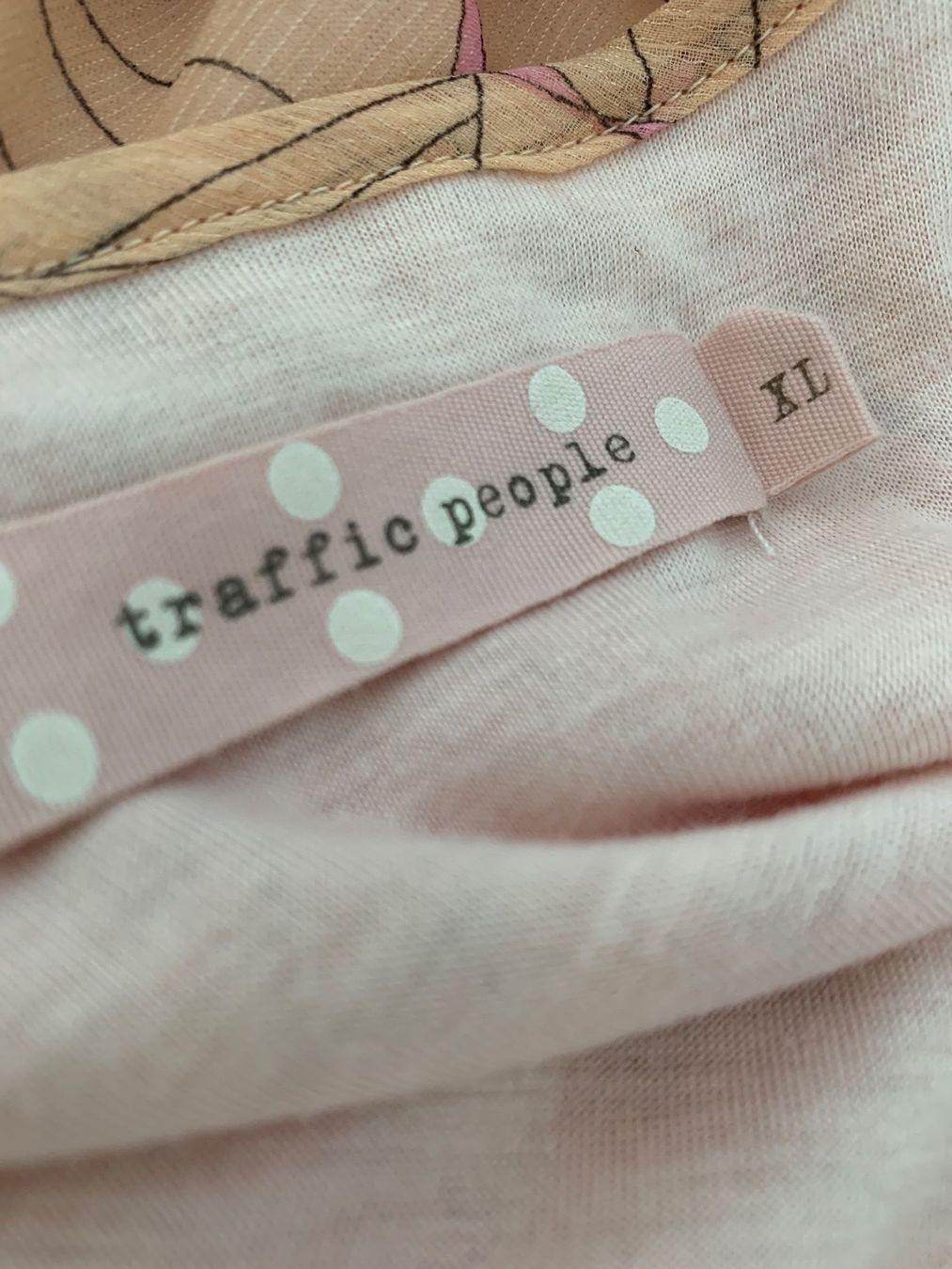 Vestiti: TRAFFIC PEOPLE robe taille L/XL – Usato da Morges venduto da Imade1 8