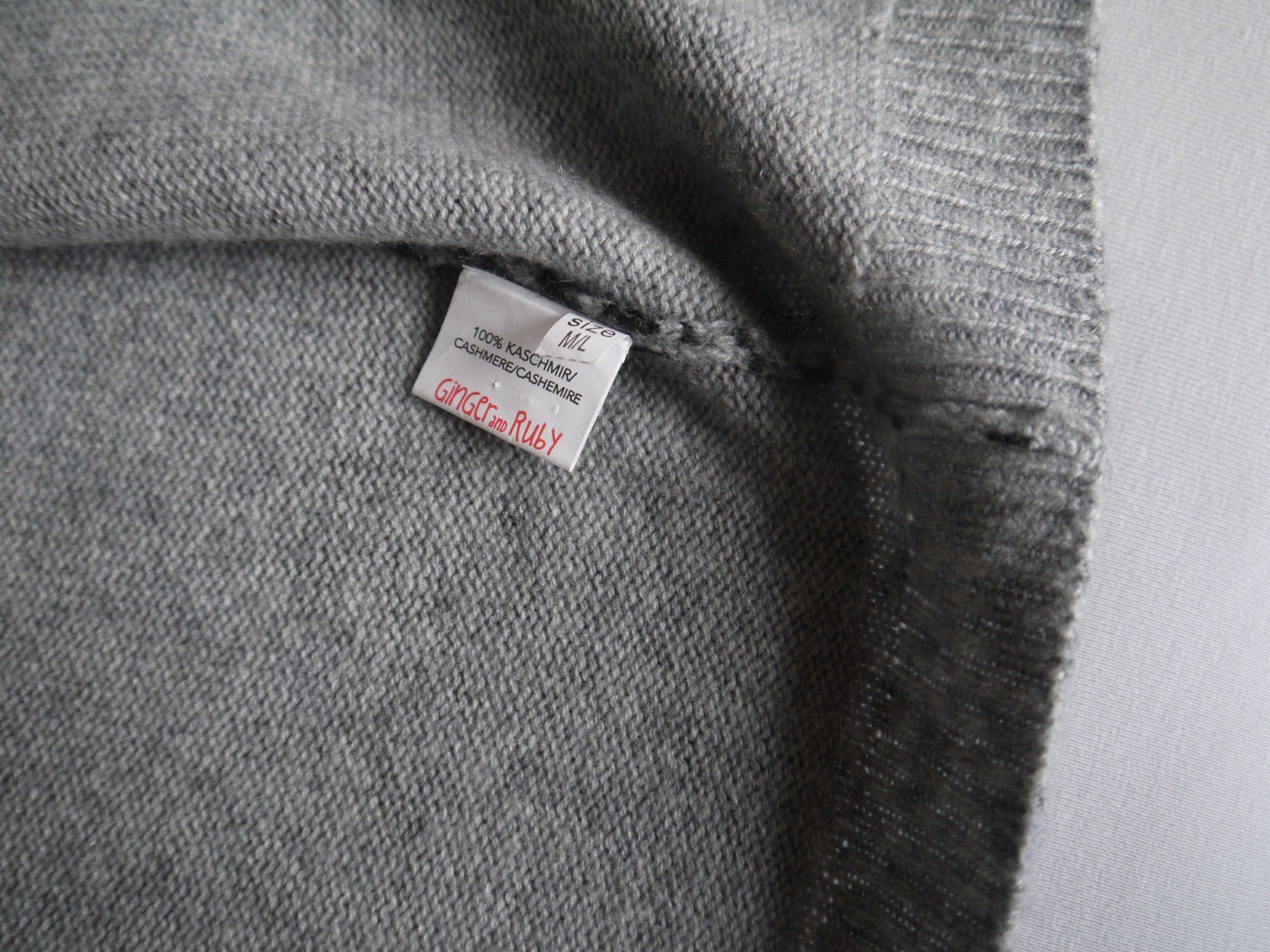 Giacche: GINGER and RUBY Cardigan aus 100% Kaschmir Gr:M/L – Usato da Hagendorn venduto da Blaf 4