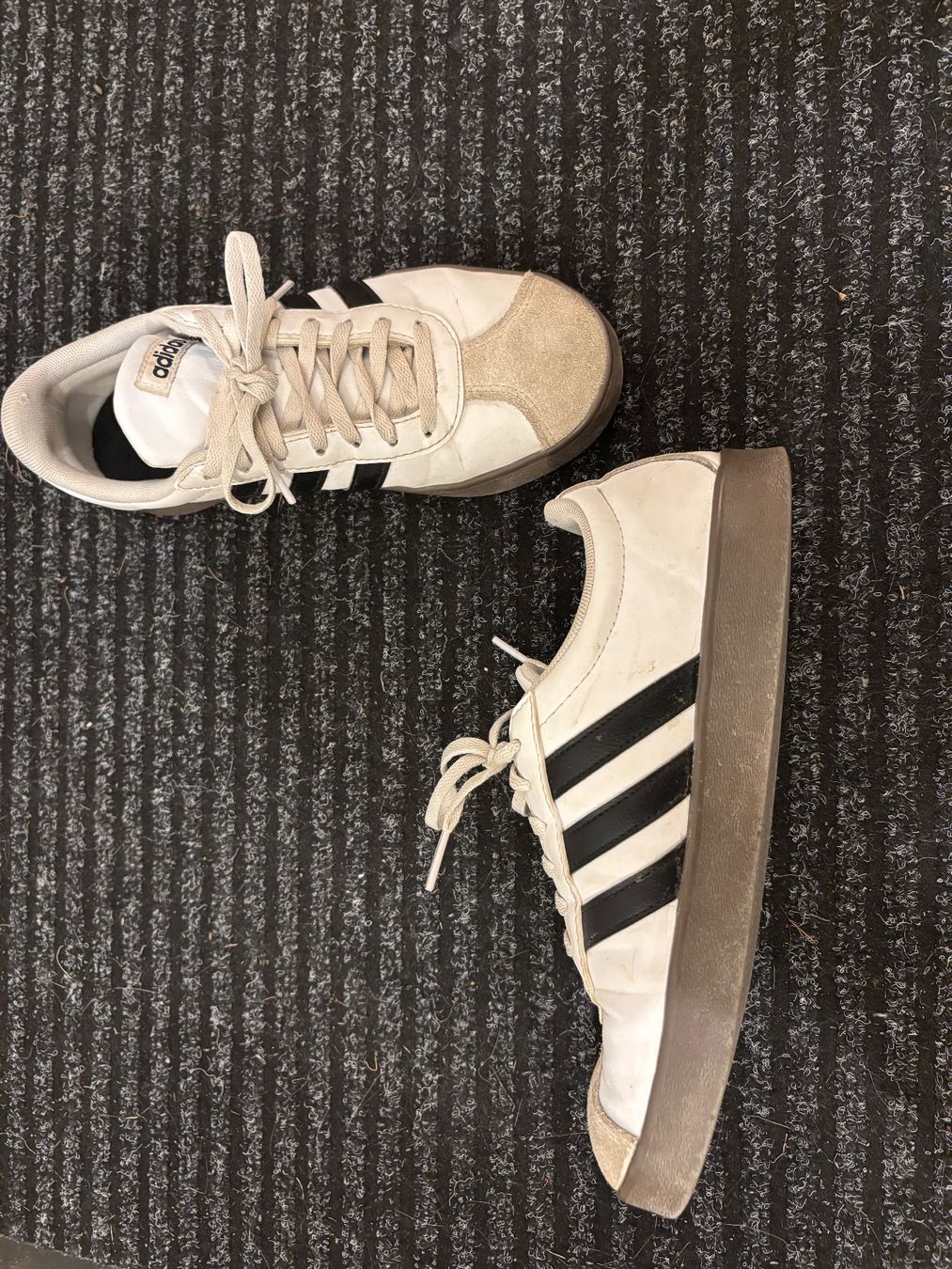 Scarpe da donna: Adidas VL Court Base Gr. 38 – Usato da Zürich venduto da talula8 1