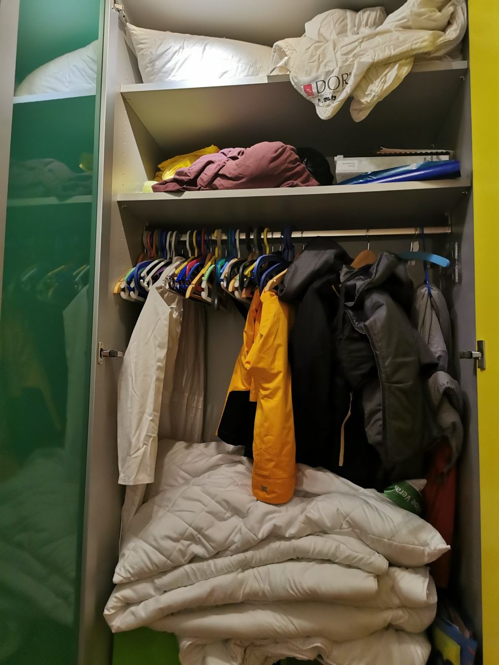 Armadi: Kleiderschrank – Usato da rhäzüns venduto da Pyali 1
