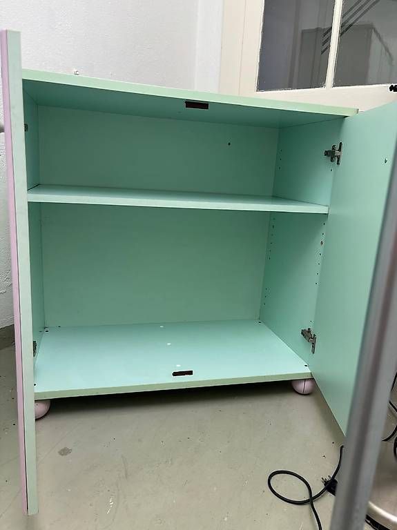 Armadi: 2 Möbel / Schränke mintgrün-rosa – Usato da Dietikon venduto da DStella66 2