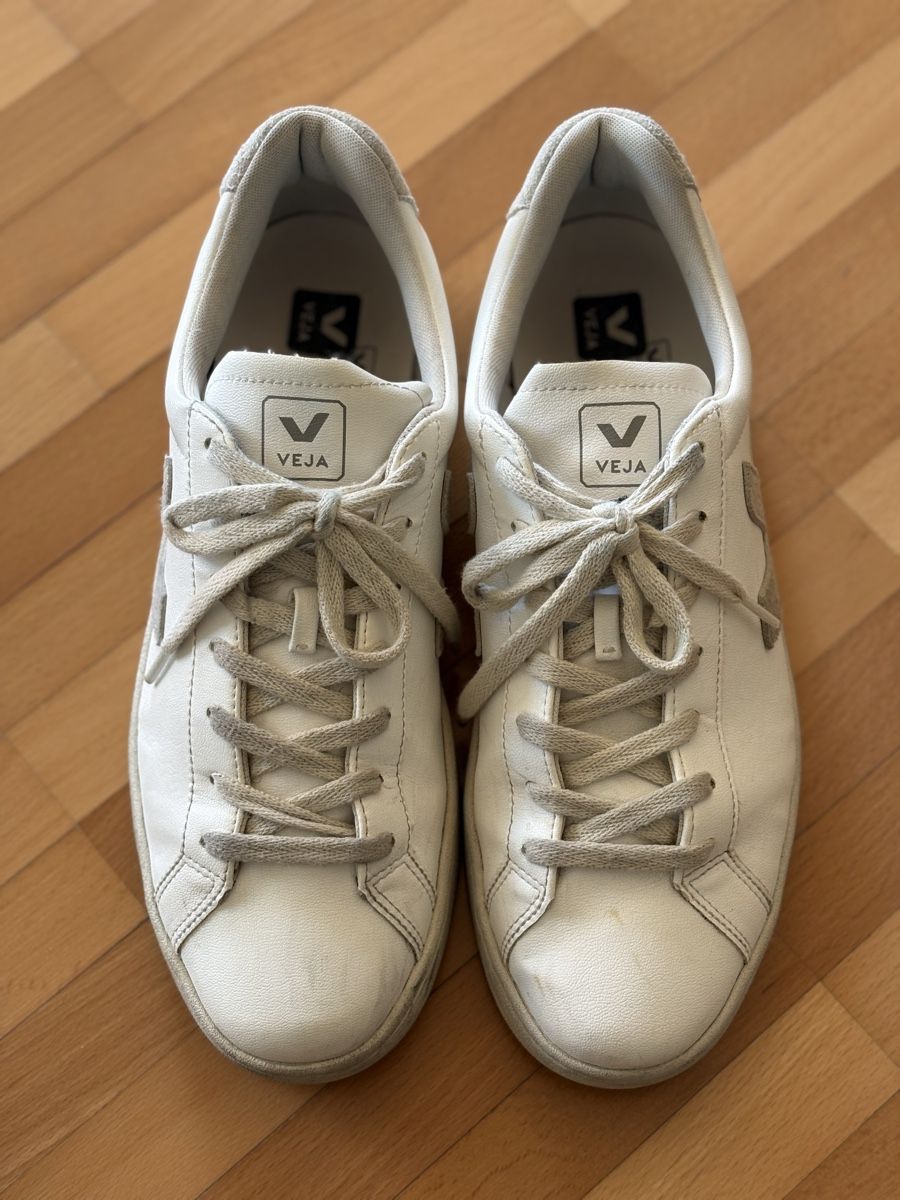 Veja Scarpe da uomo: Veja V12 Grösse 43 Extra White/Light Grey – Usato da Zürich venduto da Stravag 1