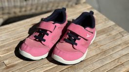 Turnschuhe Kleinkinder atmungsaktiv bequem Gr. 28