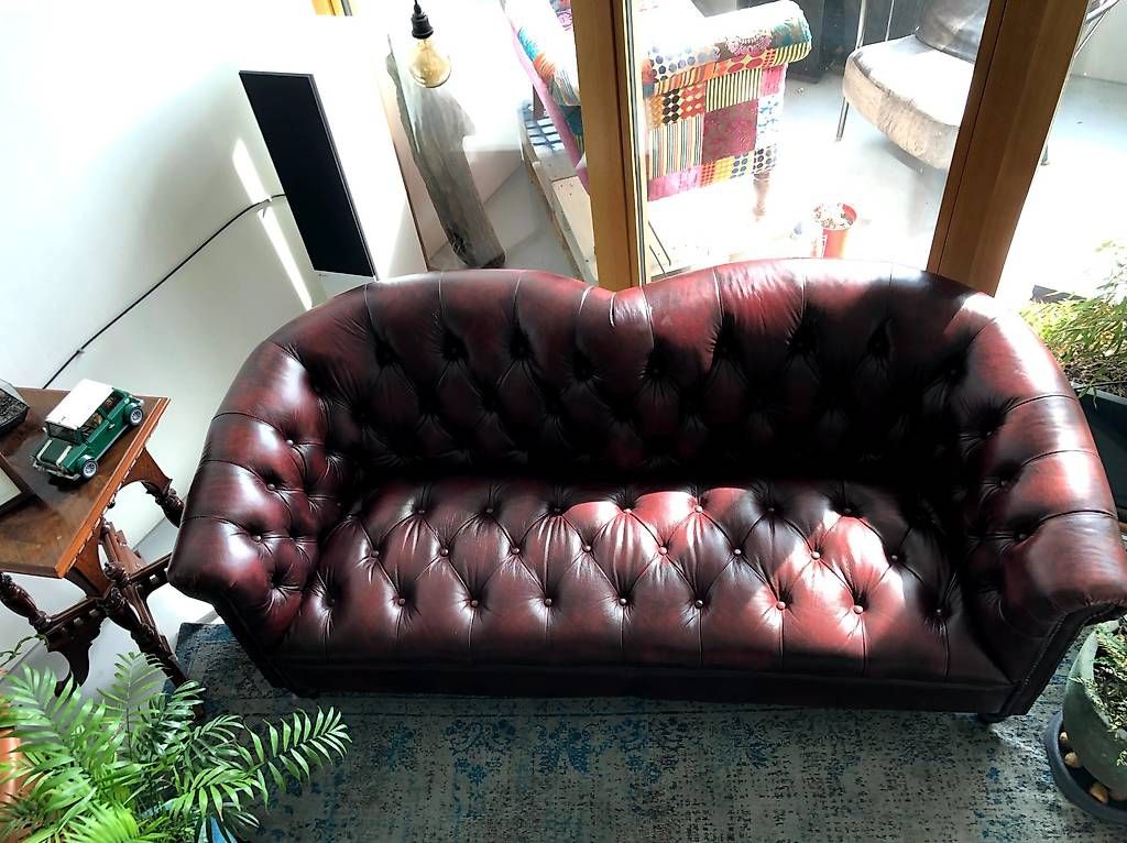 Divani: Chesterfield Couch Sofa Echtleder Massiv – Usato da Neuhausen am Rheinfall venduto da Longcat 2