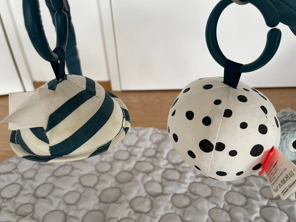 Tappeto da gioco: Baby Spielbogen blau mit Krabbeldecke – Usato da Affoltern am Albis venduto da krigedikrass 2