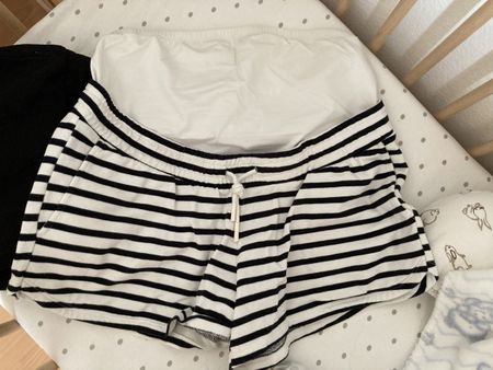 2x kurze Umstandshose H&M Grösse M