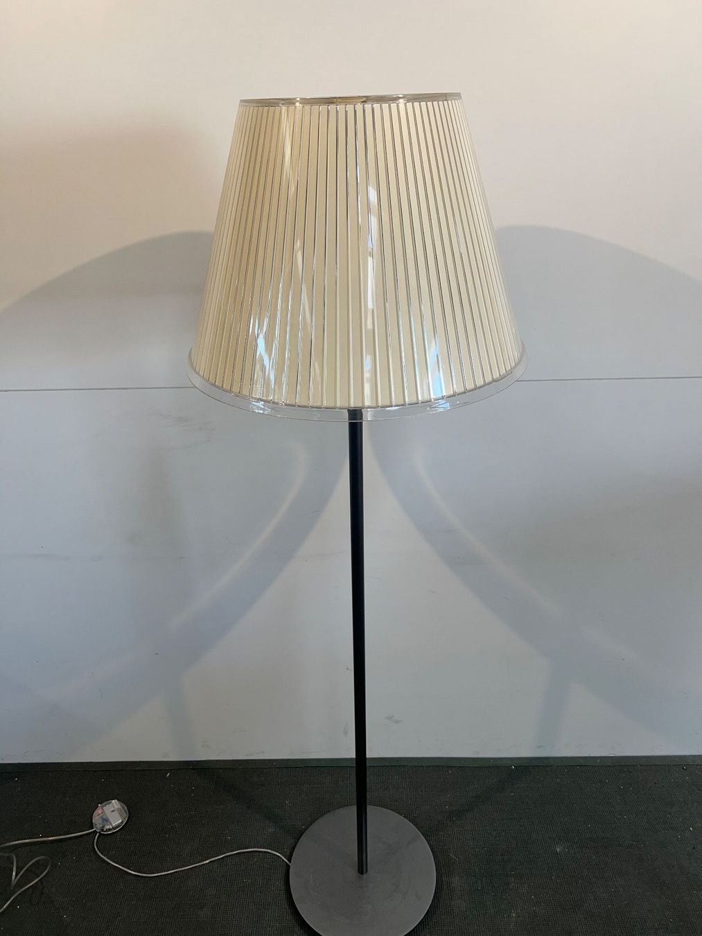 Artemide Lampade: 038 ARTEMIDE Choose Designerstehleuchte – Usato da Wangen an der Aare venduto da TBYN 1