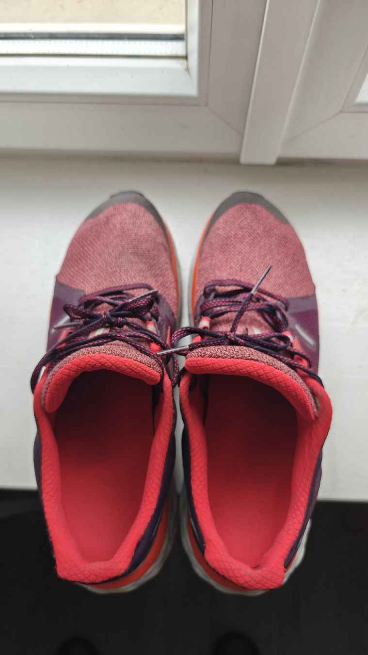Scarpe da uomo: Decathlon Running Shoes - 42 – Usato da Vevey venduto da dal_2m29