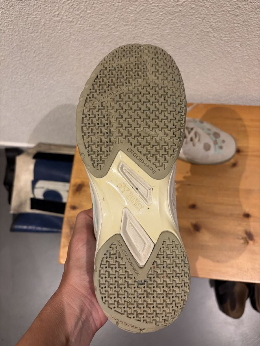 Yonex Scarpe da uomo: Yonex Hallenschuh 41 – Usato da Ebikon venduto da sorbas79 2