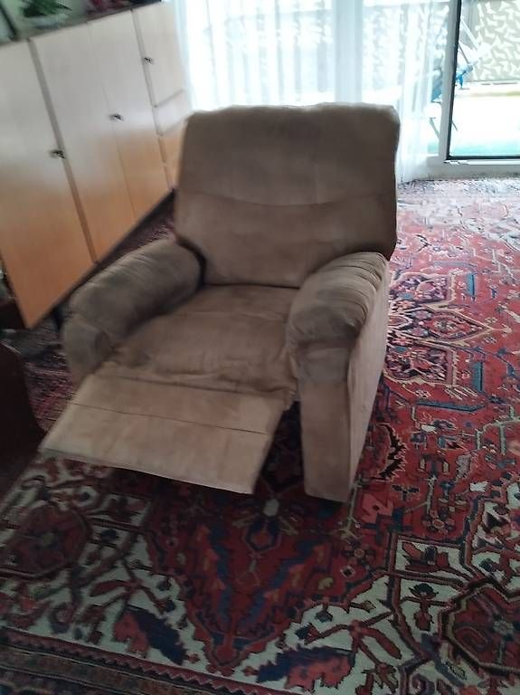 Divani: 3er Sofa mit 2 einzelnen Sesseln Nur noch bis Sonntag  – Usato da Zürich venduto da rdam1900 2