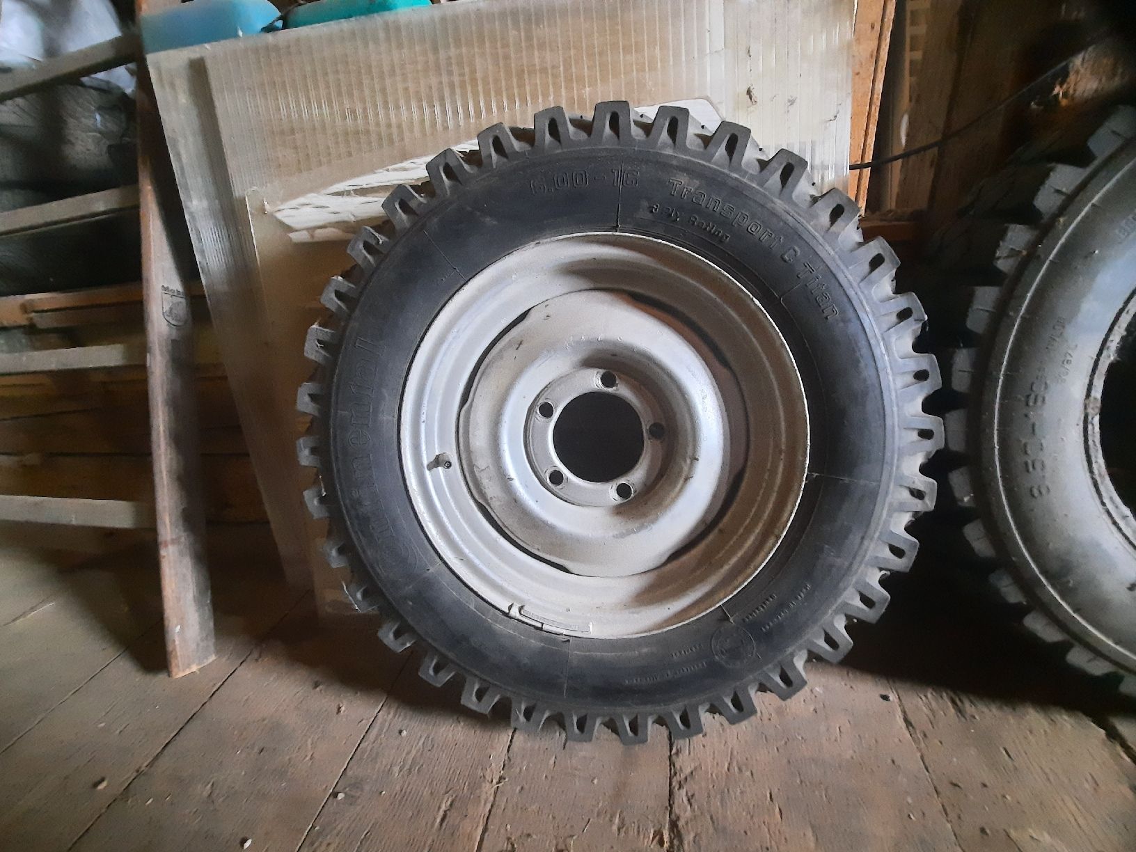 Jeep Pneumatici & Ruote complete: Roue pour Willys Jeep – Usato da La Ferrière venduto da sim_q8gs 4