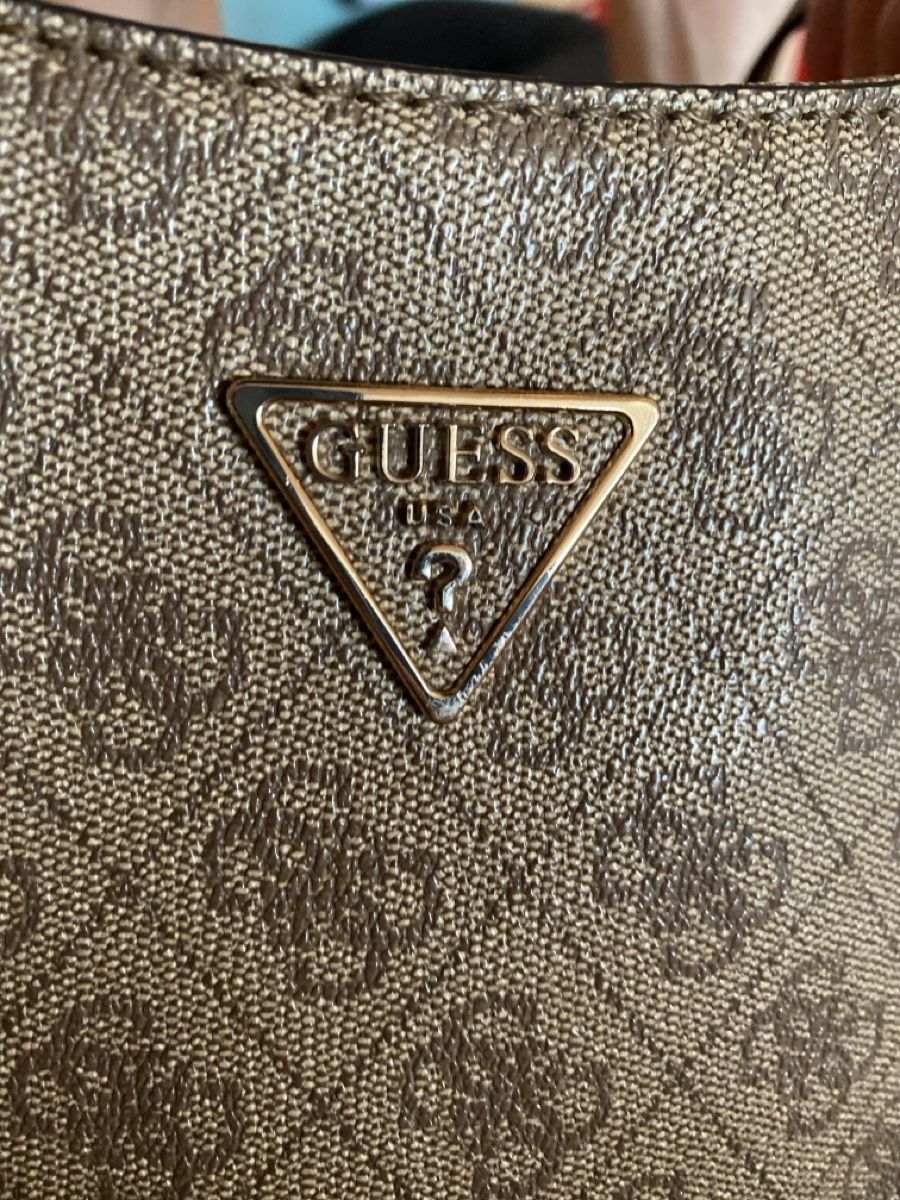 Guess Borse da donna: Handtasche Guess braun mit Logo Muster  – Usato da Itingen venduto da bra_jm6f 4