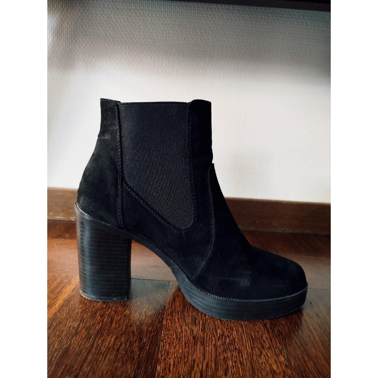 Primark Scarpe da donna: Chelsea-Boots / schwarze Stiefeletten  – Usato da St. Gallen venduto da jbu_ns6v 2