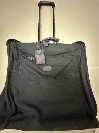Tumi Kleidersack