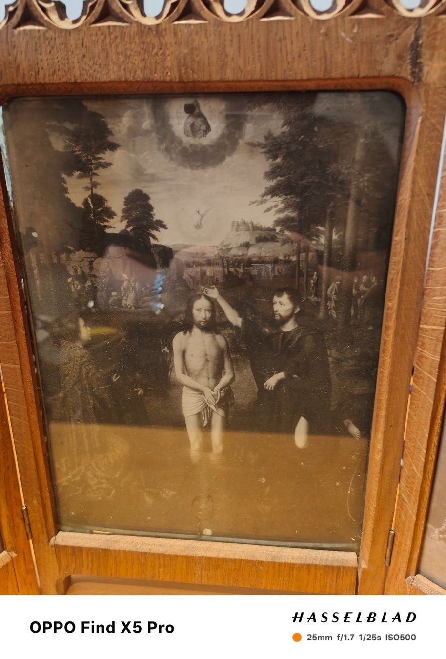 Poster & Bilder: Antikes Triptychon mit religioese Motive, Holzrahmen! – Gebraucht aus Basel von M2 2