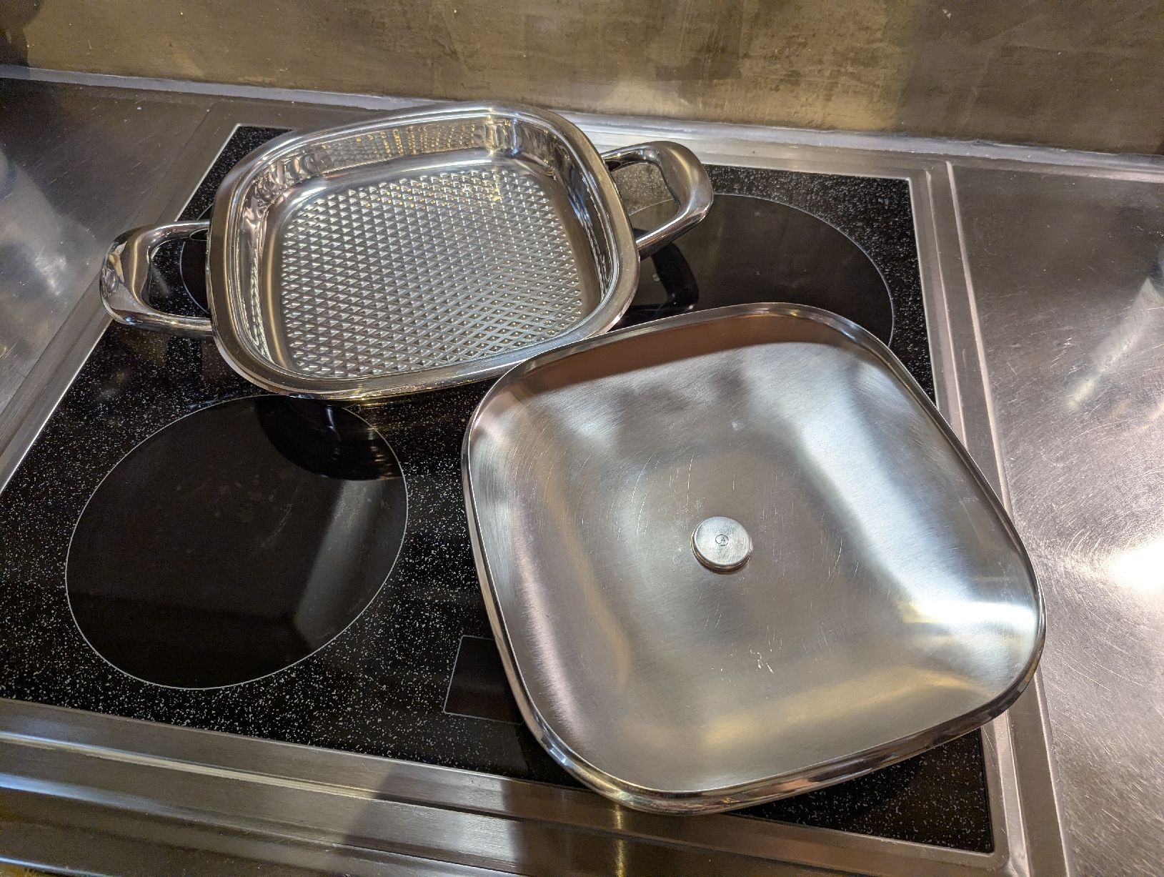 Casseroles: AMC casserole - Arondo Grill 28 cm – D'occasion à Lavigny par ann_jt7f 3