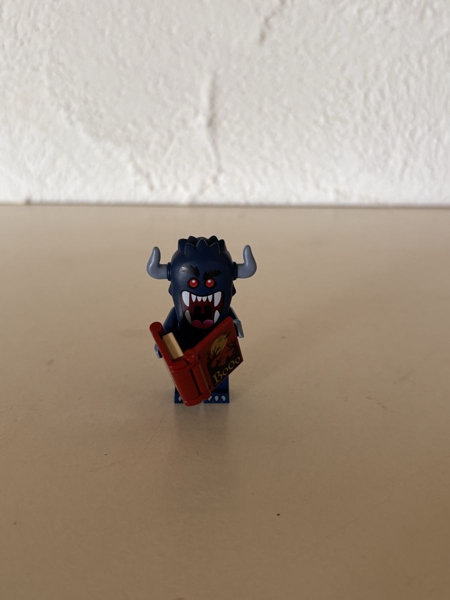 Lego Statuette: LEGO Boogeyman minifigure – Usato da Sissach venduto da Geopatral