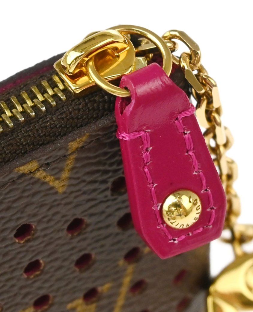Louis Vuitton Taschen für Damen: Louis Vuitton Schlüsseletui Perforated – Gebraucht aus Steinhausen von Luxury_Limited 4
