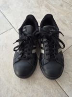 Adidas Turnschuhe schwarz Grösse 37 1/3 (UK 4.5)