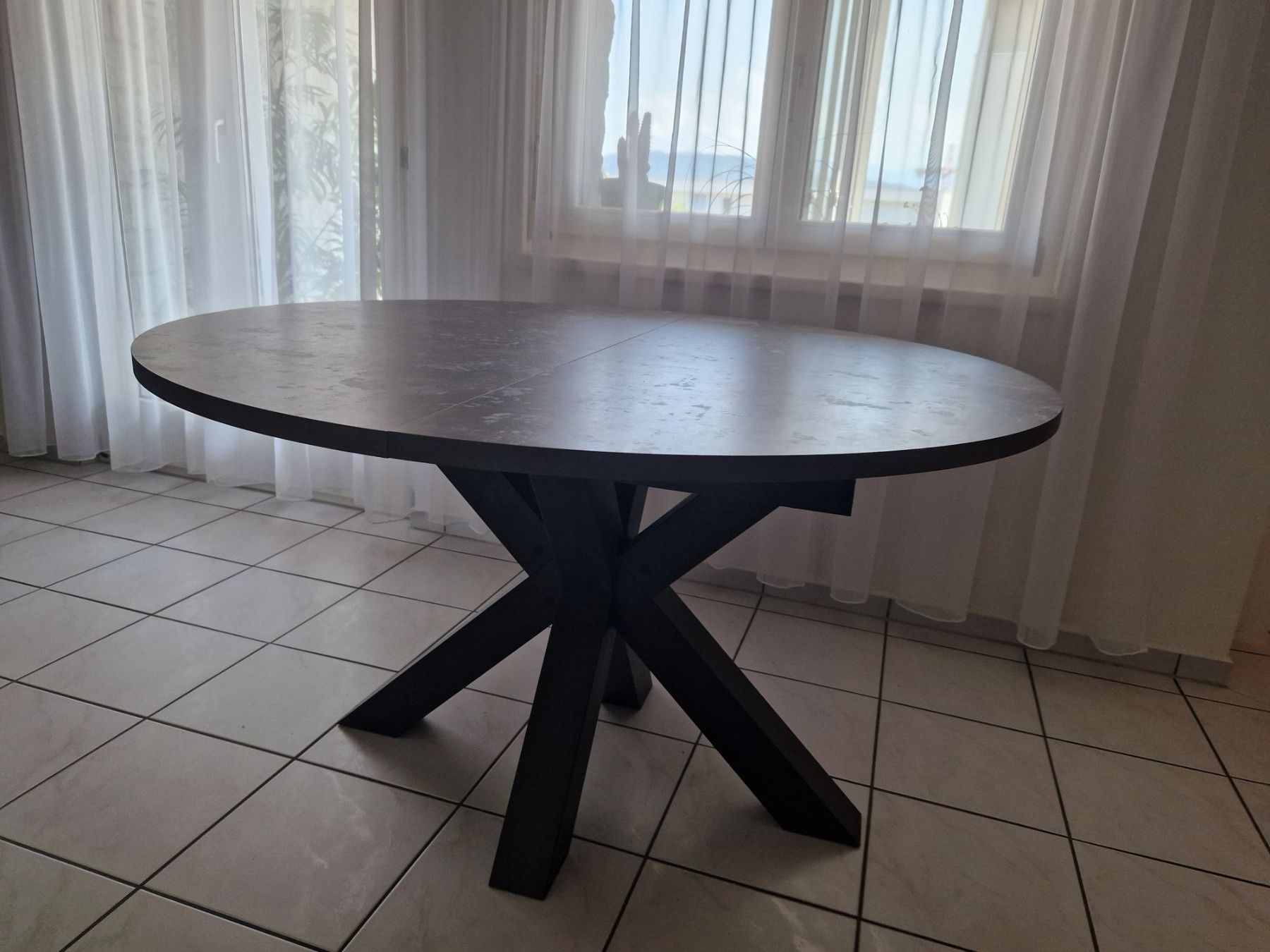 Tables: Esstisch rund – D'occasion à Inwil par wer_k8jh