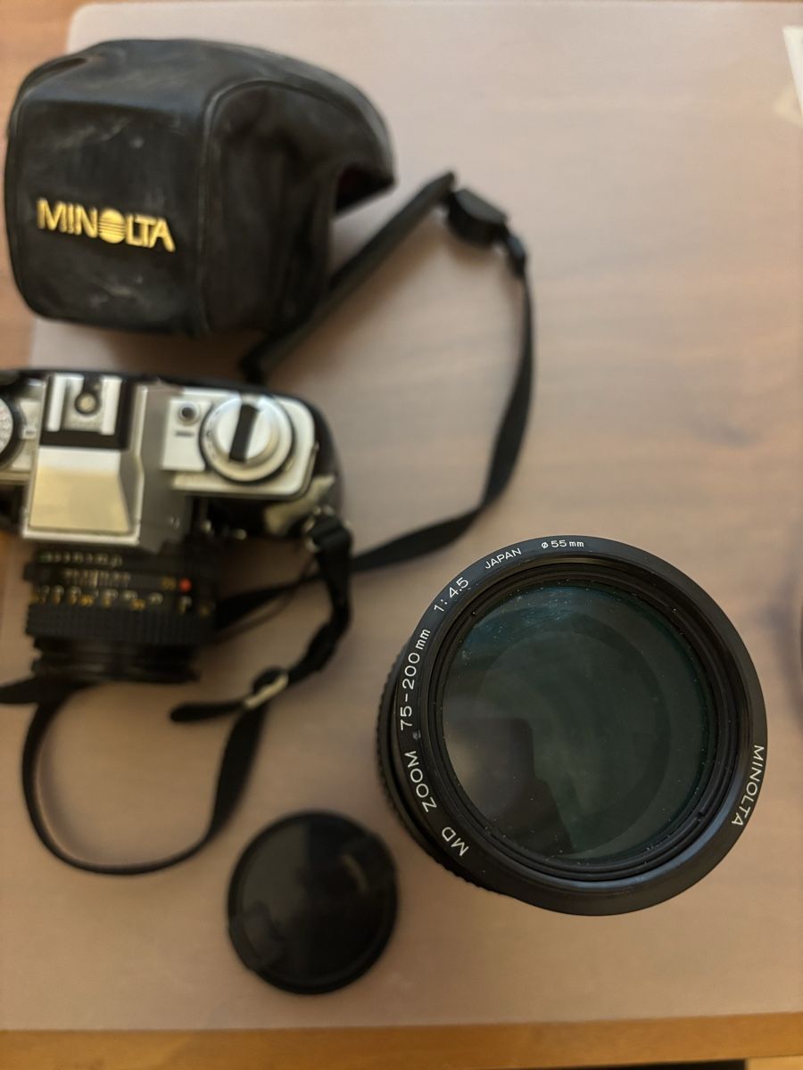 Minolta Fotocamera: Minolta Kamera und 2 Objektive – Usato da Allenwinden venduto da clamel 7