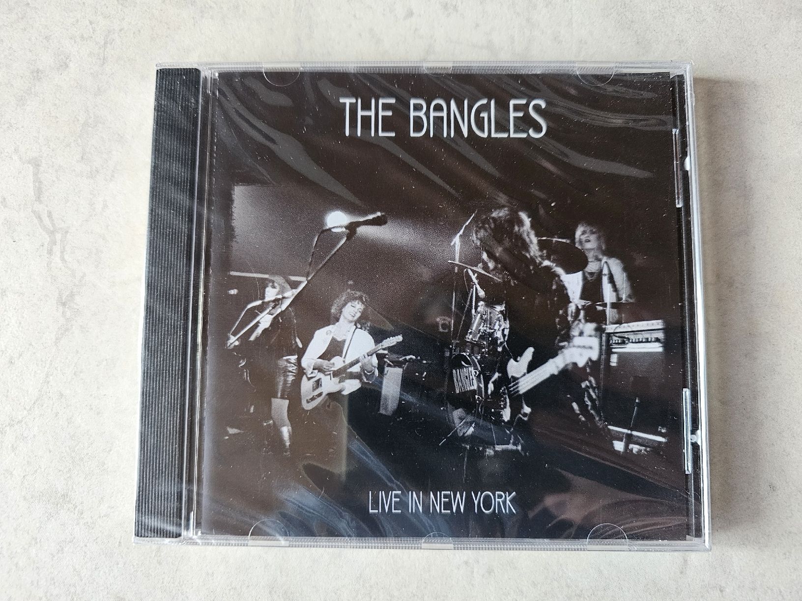 CD: The Bangles  -  Live In New York / Fabrikneu – Nuovo e nell'imballaggio originale da Schneisingen venduto da backstore24