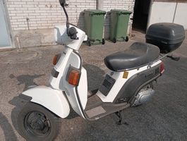 Suzuki CF 41A (CS 125) Roller, JG 1984, Topcase, Weiss!