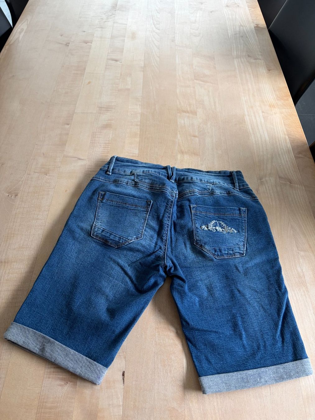 Jeans: Damen-Jeanshose Gr.L – Nuovo (secondo la descrizione) da Azmoos venduto da Verwir64 1