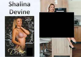Shalina Devine / Originalautogramm