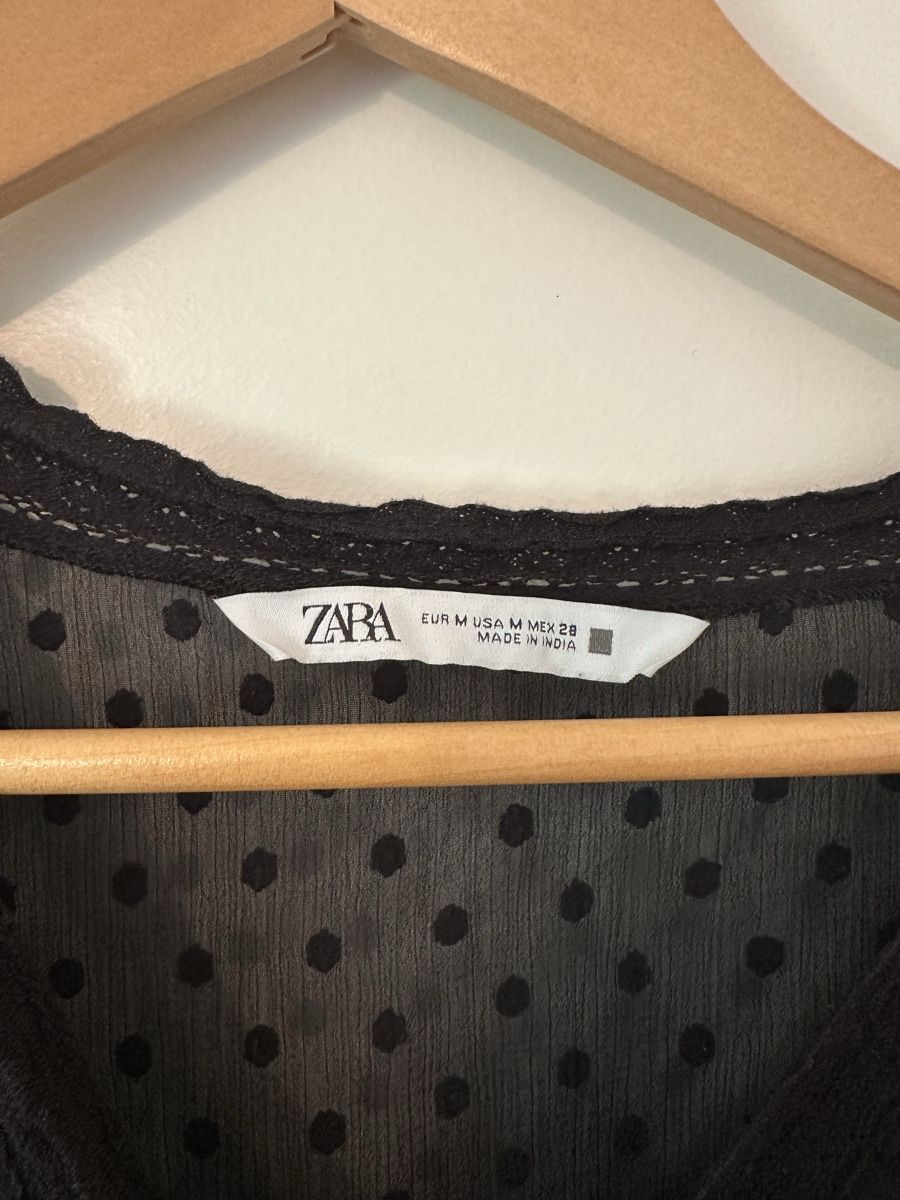 Zara Camicette: Zara Black Sheer Polka Dot Blouse – Usato da Kloten venduto da gab_jl5l 4
