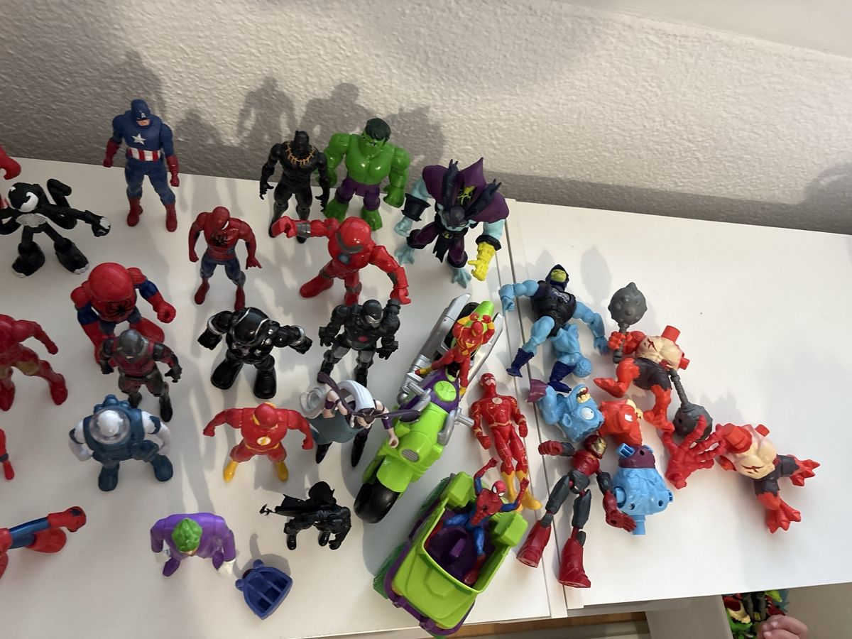 Statuette: Actionfiguren Set Superhelden Konvolut gebraucht – Usato da Au SG venduto da ngashi 1