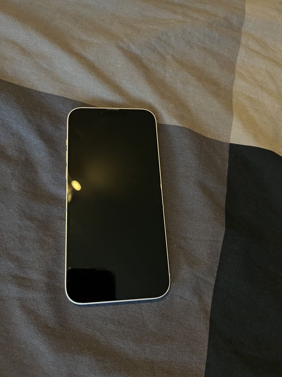 Apple Portables: iPhone 14 Plus 256 GB, hell violett – D'occasion à Gisikon par lar_123 2