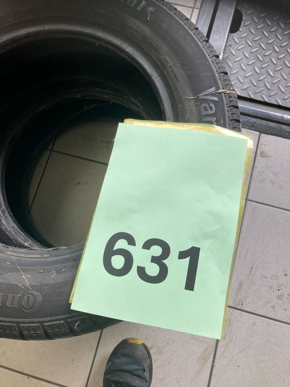 Continental Pneumatici & Ruote complete: 225/60R16 Sommerpneu – Usato da Cham venduto da WB2223 7