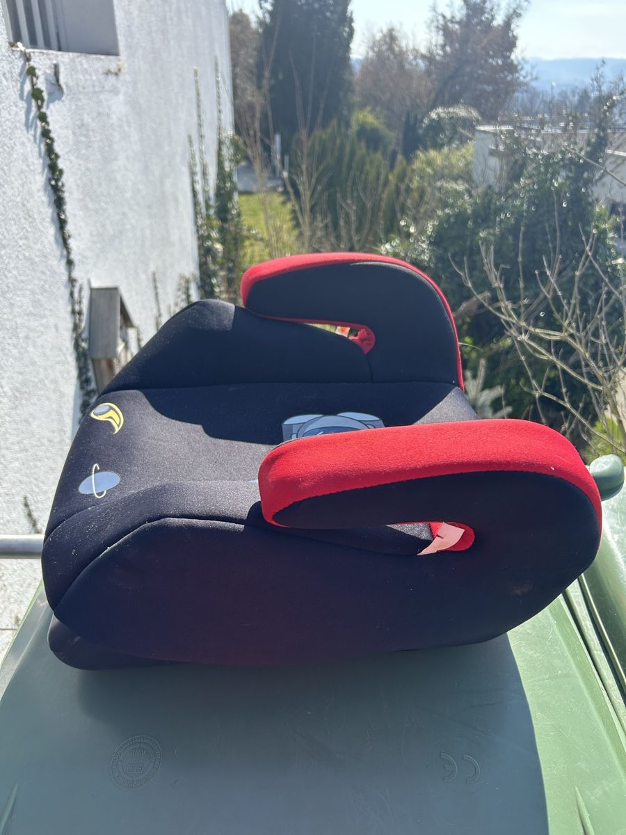 Seggiolini per auto: Kindersitz Weltraum Design mit Isofix – Usato da Geroldswil venduto da Gfacchinetti