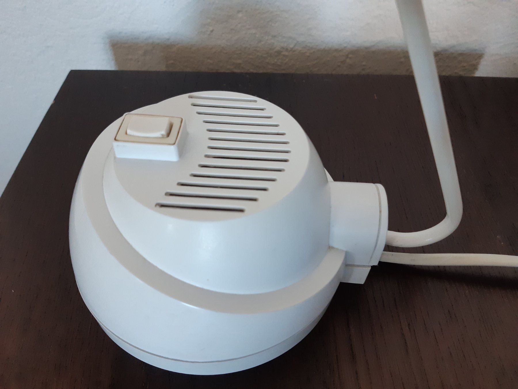 Lampade: Vintage Tischlampe von Kolarz – Usato da Bévilard venduto da Orscha 1