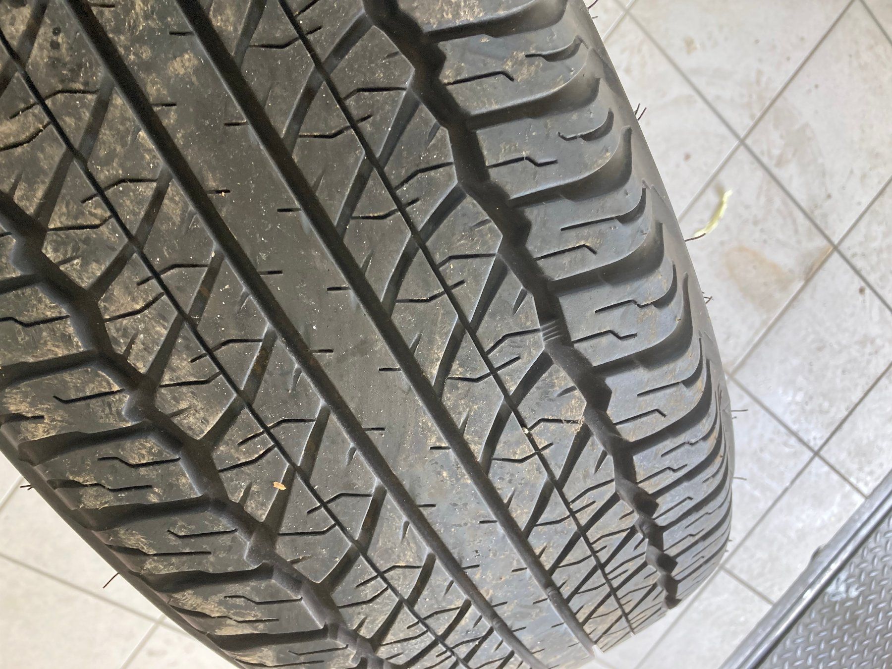 Dunlop Pneumatici & Ruote complete: 265/65R17 Sommerpneu – Usato da Cham venduto da WB2223 5