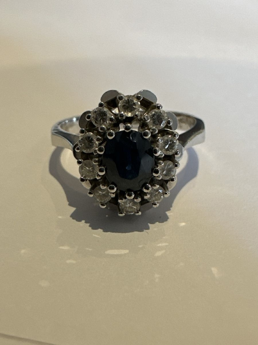 Ringe: ring 750/18ct. 5.05gr. G54, (12) – Gebraucht aus Baar von julupa10