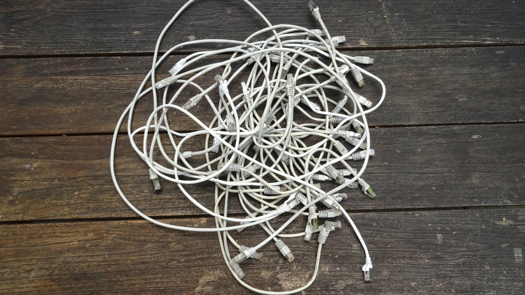 Kabel: Eathrnet Patch Kabel ca. 40 Stk Cat5/5E – Gebraucht aus Riedholz von Leo.L 3