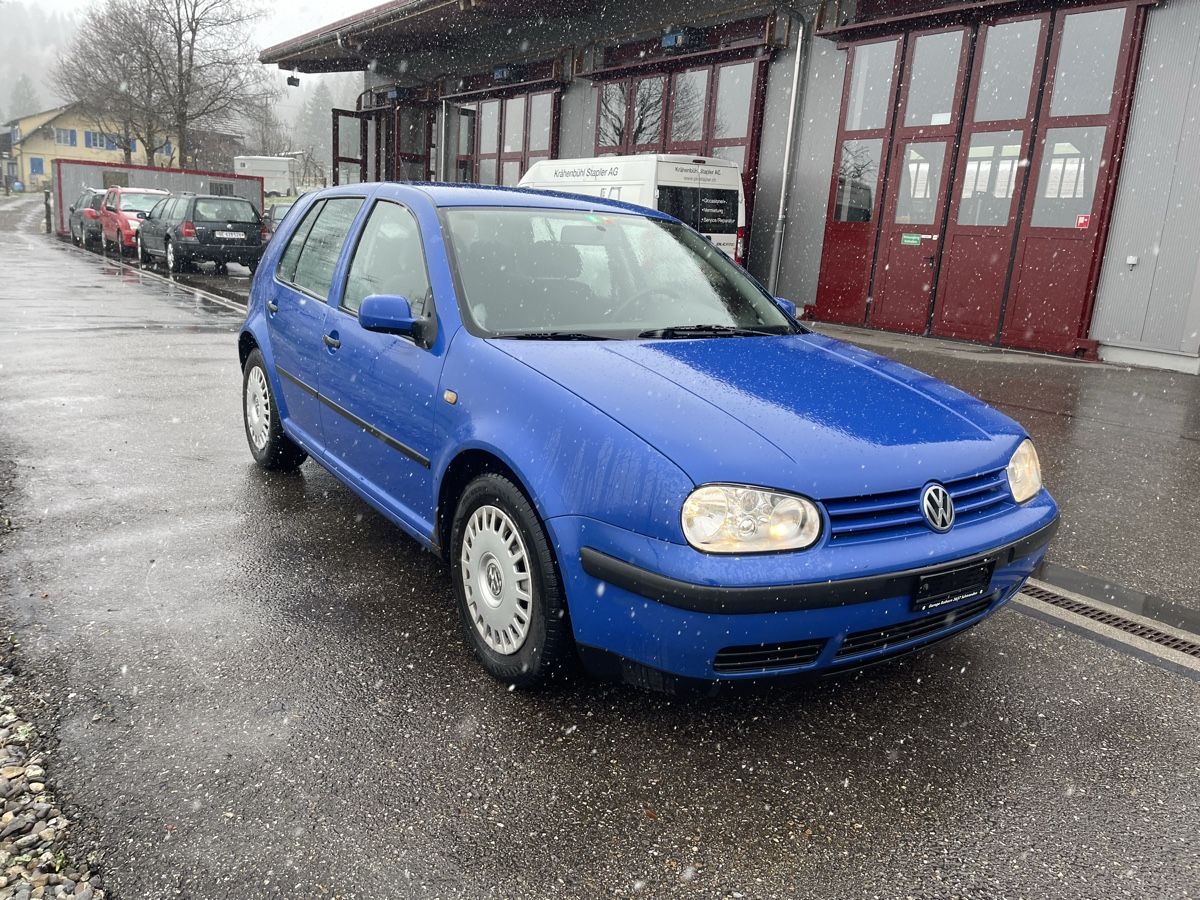 VW Automobili: golf 1.8 4x4 – Usato da Spiez venduto da bertula 1