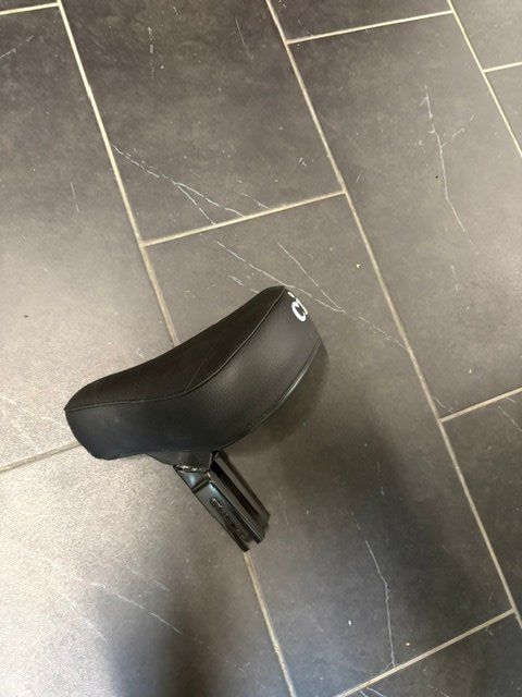 Piaggio Mofas: Piaggio Ciao Sattel – Neu und originalverpackt aus GONTENSCHWIL von WERROG18 3